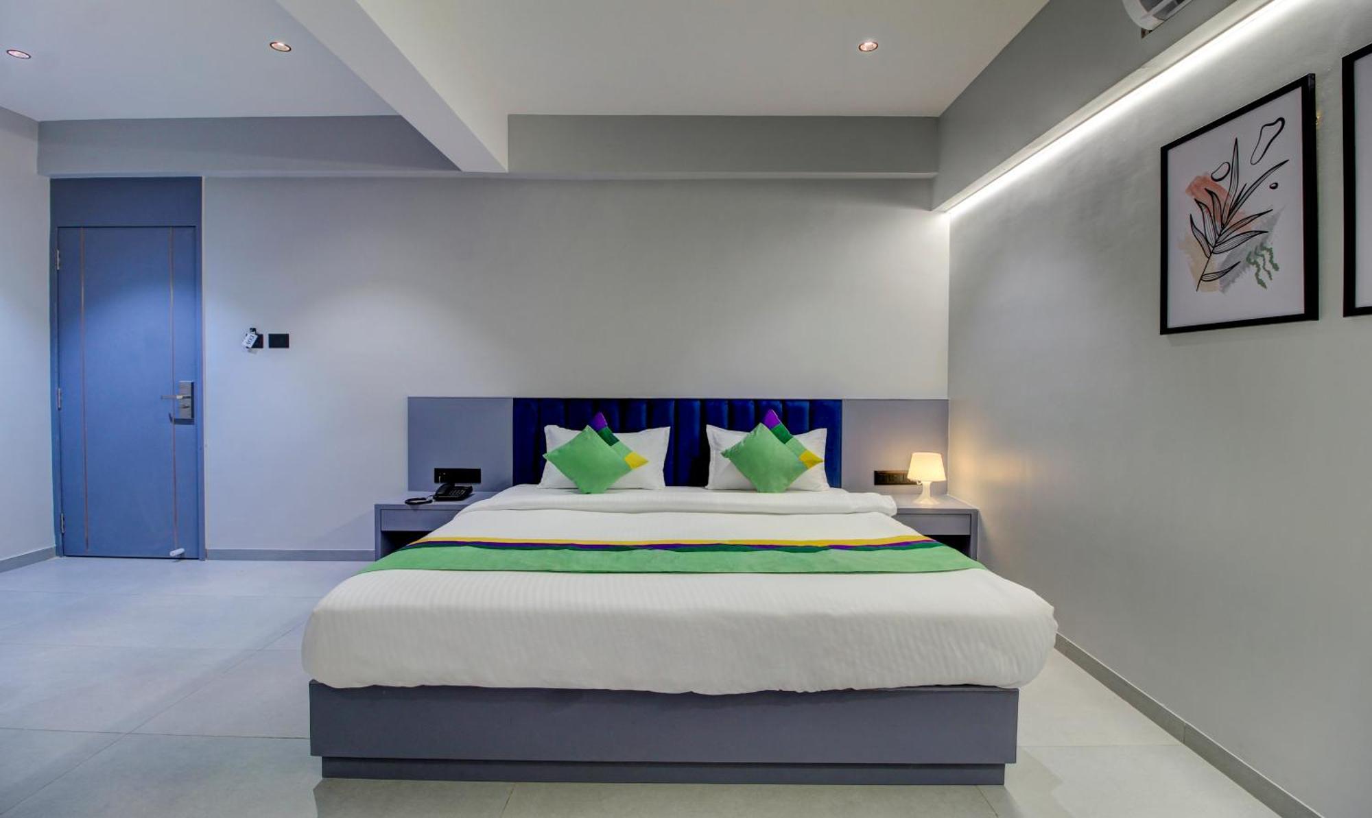 Comfort Inn Baner- Indian Nationals Only ปูเน่ ภายนอก รูปภาพ
